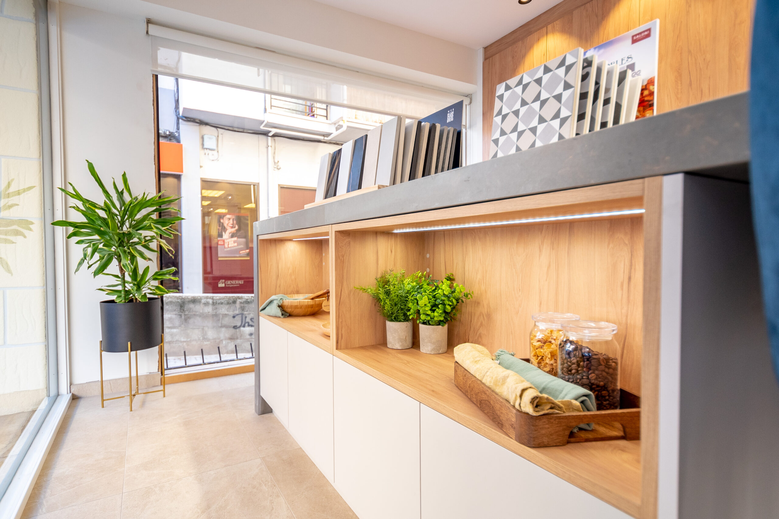 MB_INTERIORS_TIENDA-27-scaled